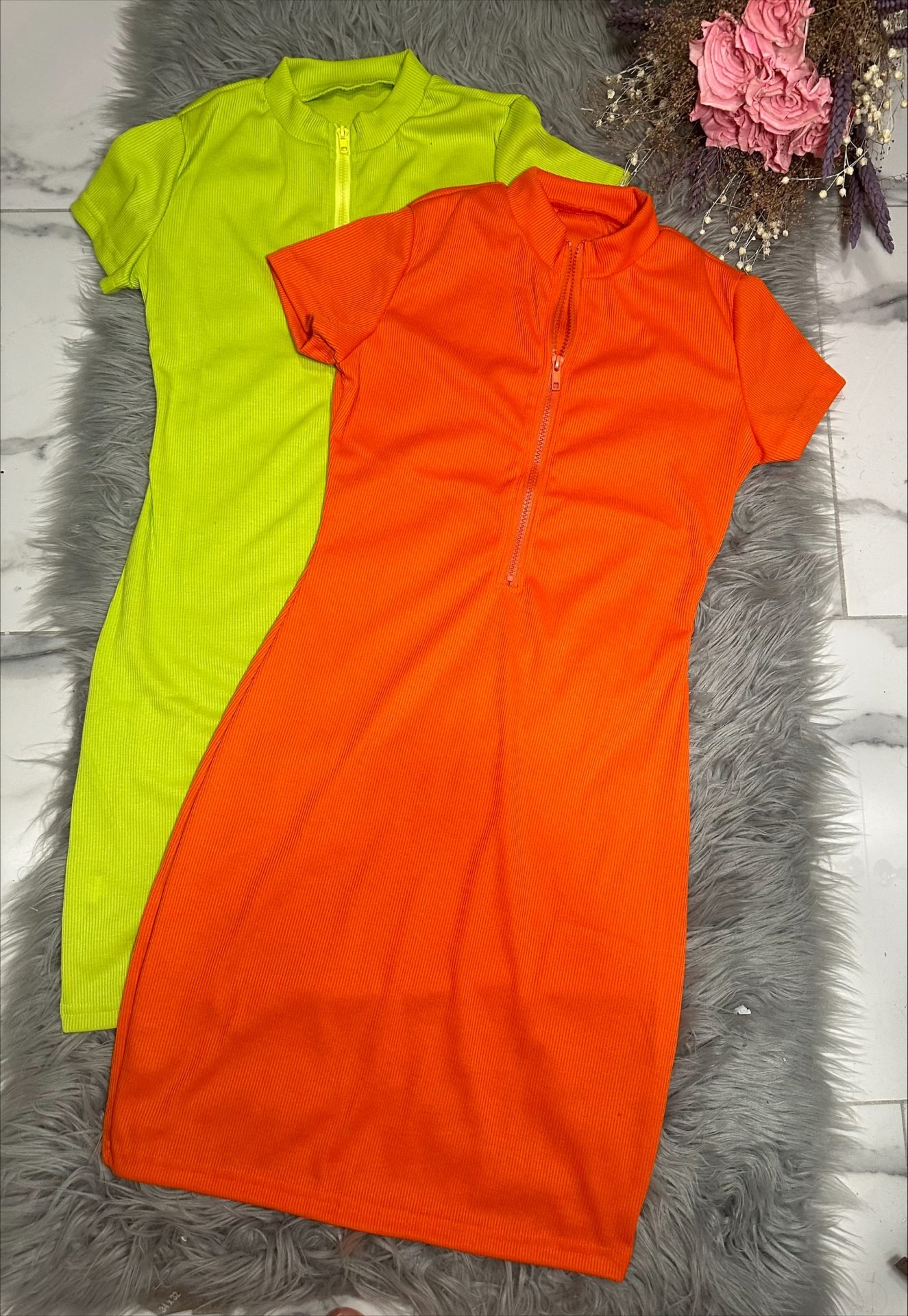 Short Sleeve Zip-up Dress - Imagen 3