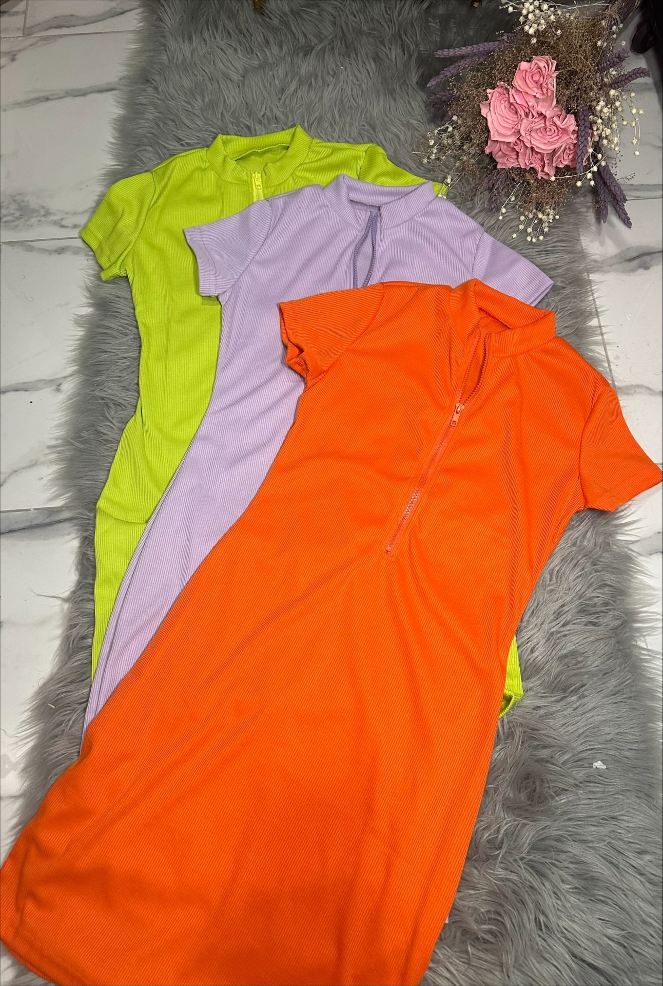 Short Sleeve Zip-up Dress - Imagen 4